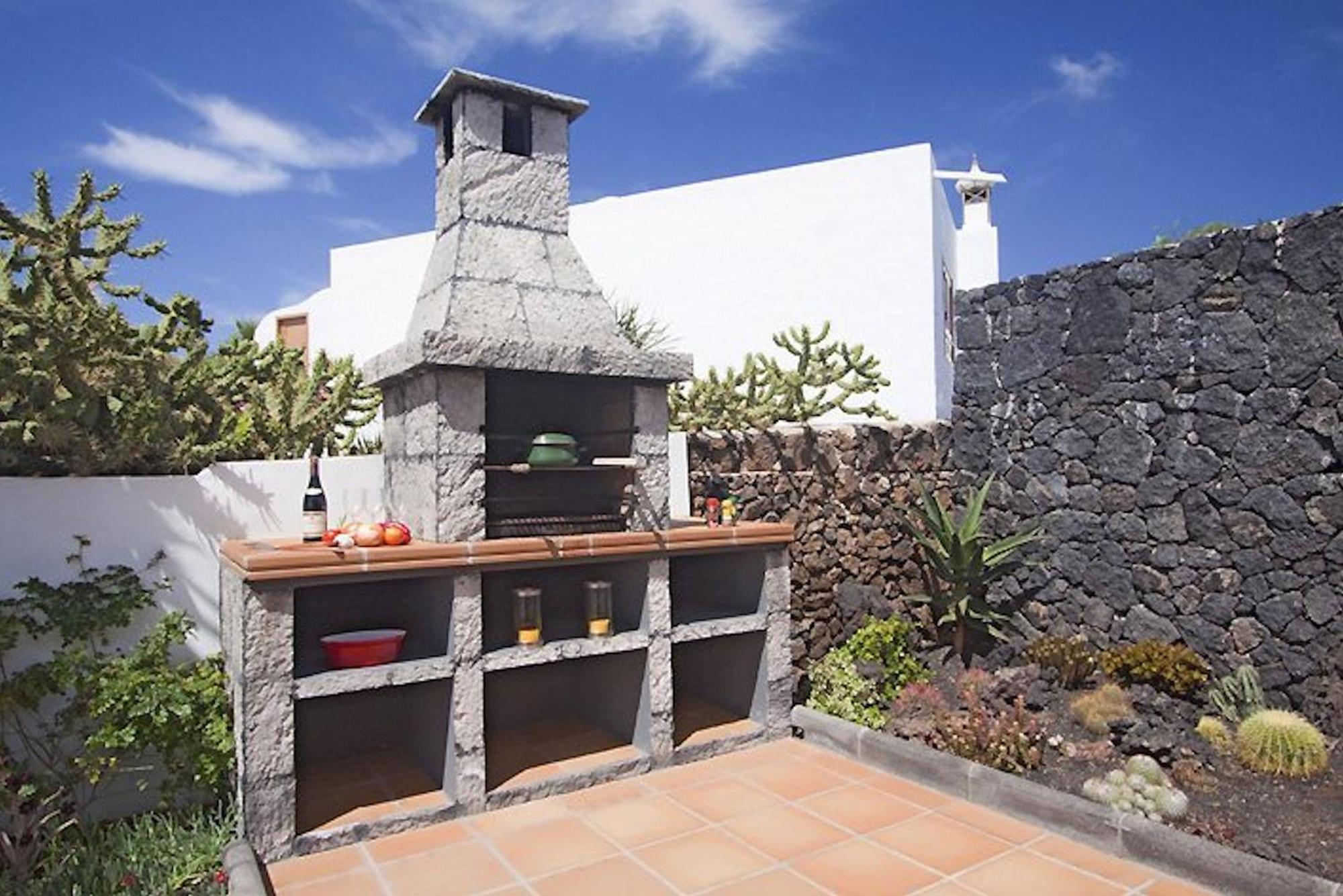 Lovely Los Mojones Villa Casa Jasmine Heated Pool Short Walk To Beach Puerto Del Carmen Puerto del Carmen  Ngoại thất bức ảnh