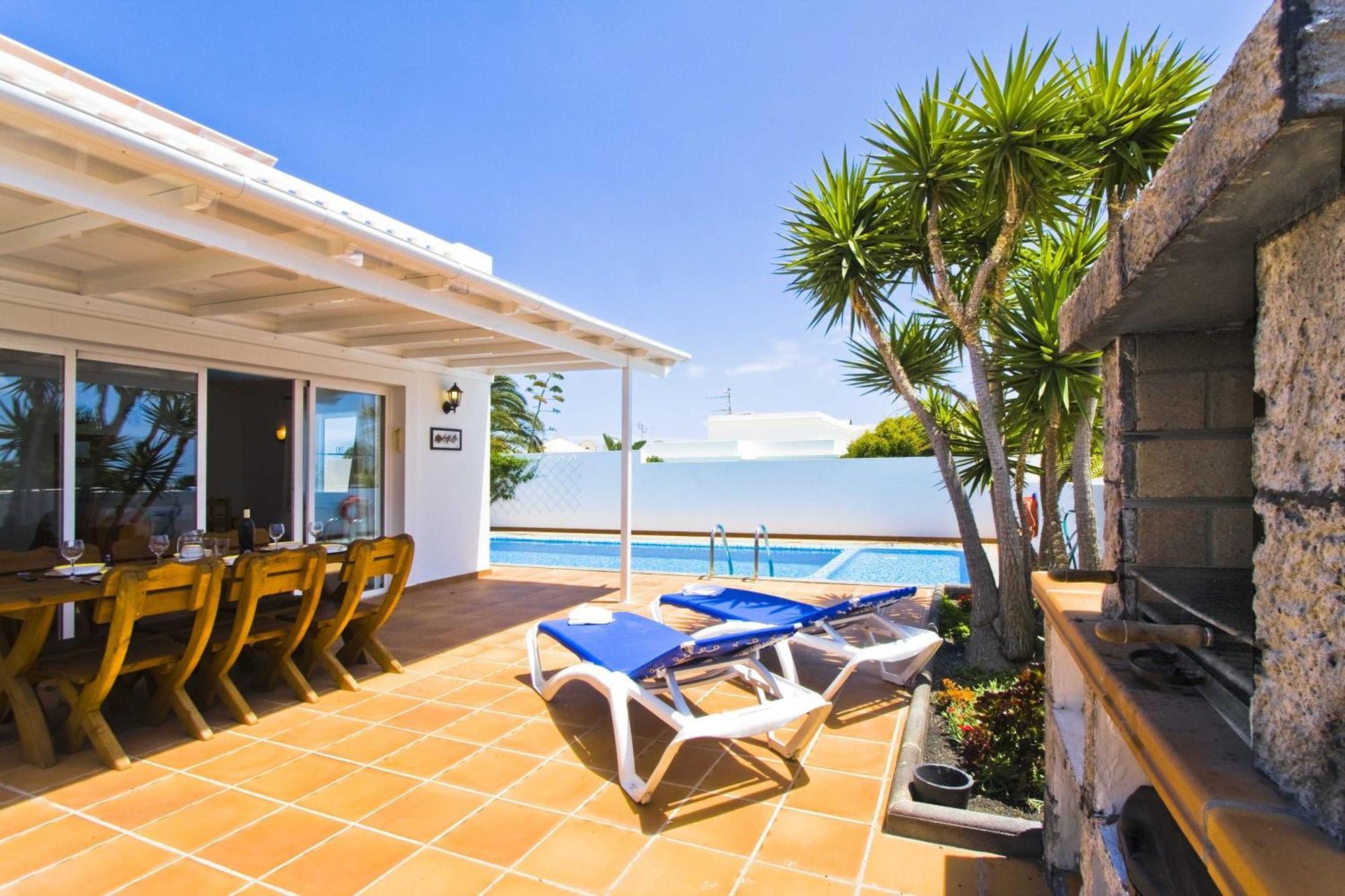 Lovely Los Mojones Villa Casa Jasmine Heated Pool Short Walk To Beach Puerto Del Carmen Puerto del Carmen  Ngoại thất bức ảnh